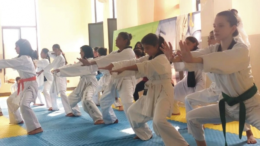 women taekwondo peshawar