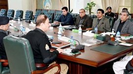 APP59-240123
PESHAWAR: January 24 - Caretaker Chief Minister Khyber Pakhtunkhwa Muhammad Azam Khan chairing a meeting regarding law and order situation in the province. APP/ABB/FHA