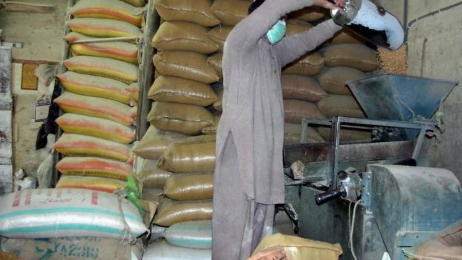 no-shortage-of-flour-in-kp-says-food-minister-atif-khan-1662020362-1487