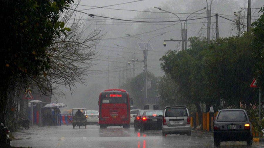 APP15-300123 
LAHORE: January 30–The torrential rain in the provincial capital. APP/AMI/MAF/ZID /SSH