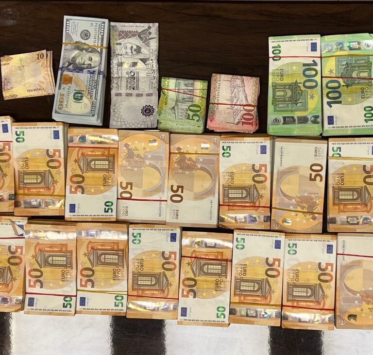 currency smuggling in peshawar