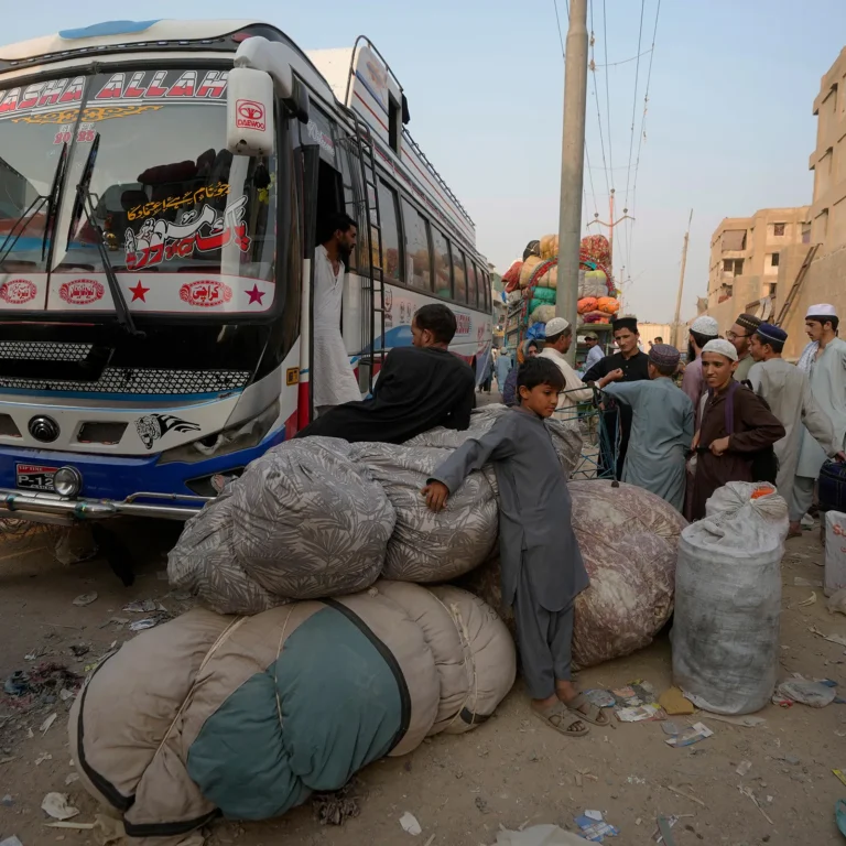 64 illegal Afghan nationals deported to Afghanistan from Islamabad