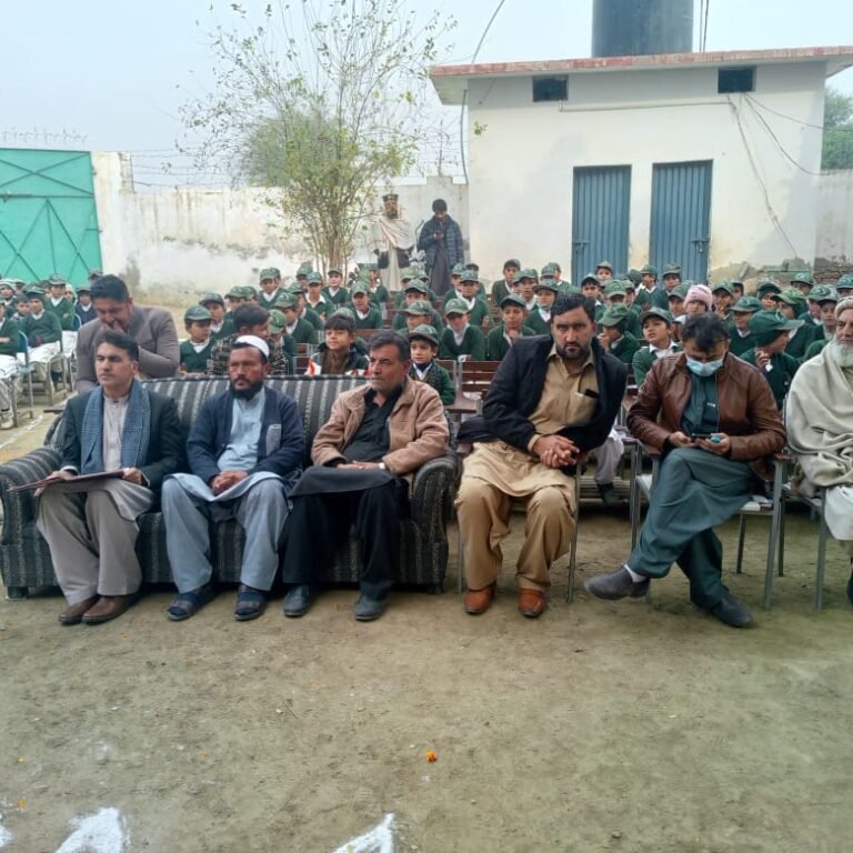 Ceremony held in honour of meritorious students of Gogovernment Primary School Haji Rustam Korika