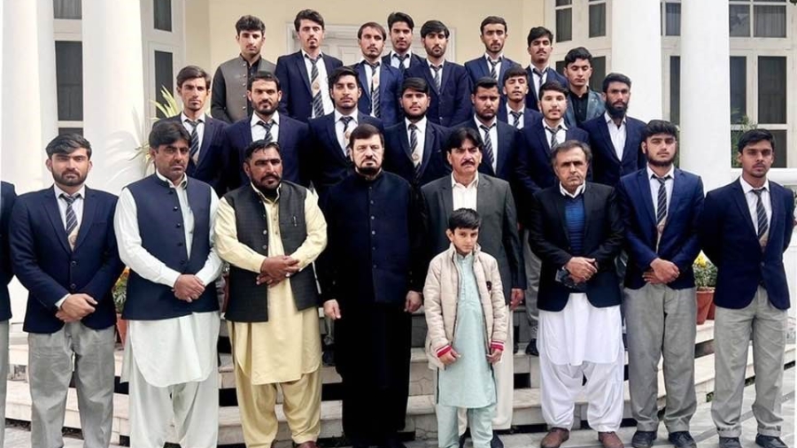 study-visit-of-26-students-of-balochistan-residential-college-zhob-to-governor-house-peshawar