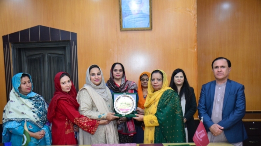 Agreement between Shaheed Benazir Bhutto Women University and PCB