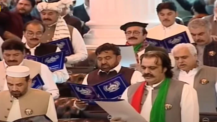 Newly elected members of Khyber Pakhtunkhwa Assembly took oath