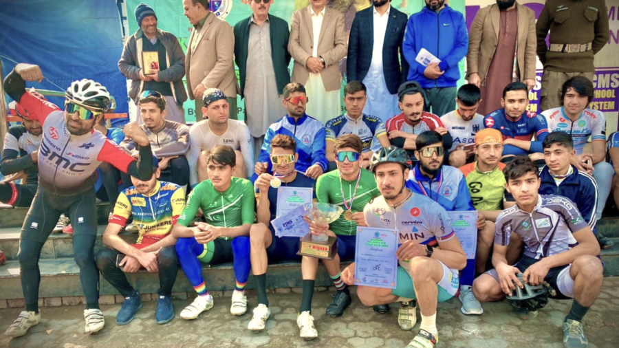 Sanaullah of Mardan won the Kashmir Solidarity Day cycle race