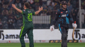 4th T20: New Zealand beat Pakistan by 4 runs