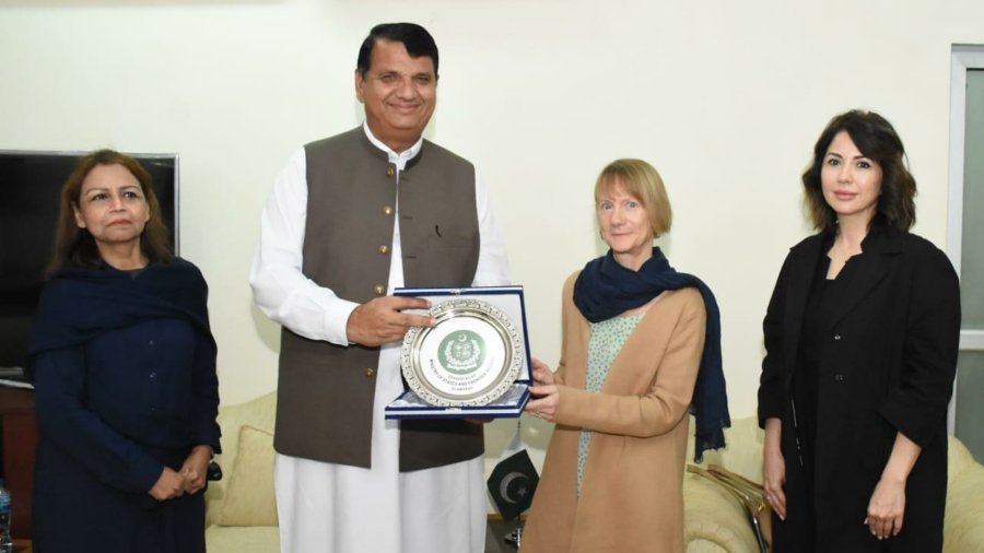 Philippa Kendler, Representative of UNHCR Pakistan, met with Engineer Amir Muqam