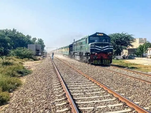 Pakistan Railways has reduced the train fares ریلوے