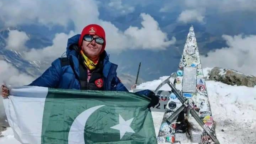 Samar Khan on Mount Elbrus