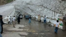 Mansehra: 2 tourists died due to glacier collapse in Naran