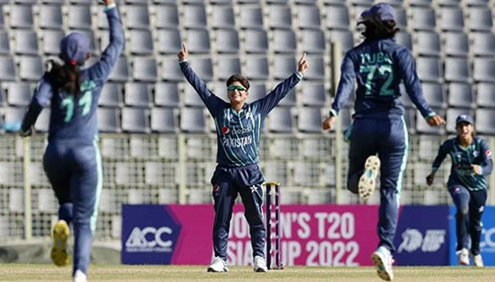 Pakistan and Sri Lanka will face each other in the semifinals of the Women's Asia Cup today