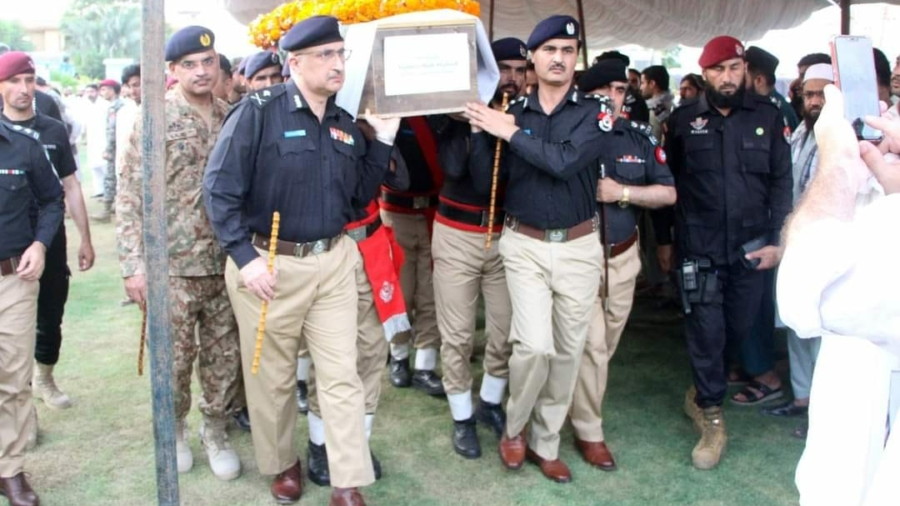 Peshawar: The funeral prayers of martyred police officers were performed with official honours