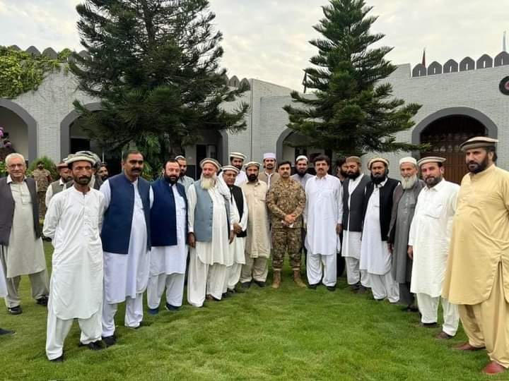 Kohat: A meeting of Karam Ahle Sunnat leaders was held under the chairmanship of GOC