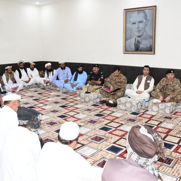 North Waziristan: Jirga of political leaders with military and civil officials