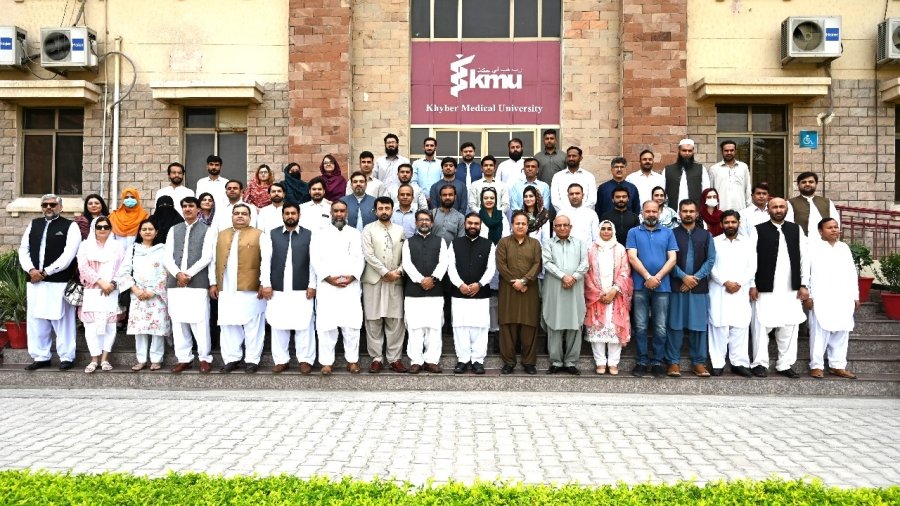 A two-day workshop on improving the quality of higher education at KMU concludes