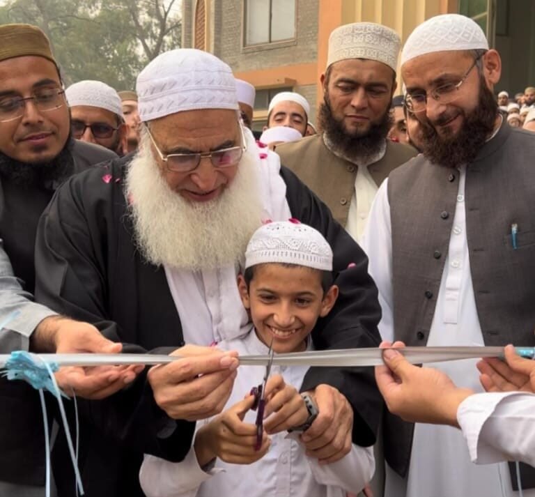 Inauguration of Cultural Exhibition and Ford Festival at Jamia Osmania Peshawarنمائش