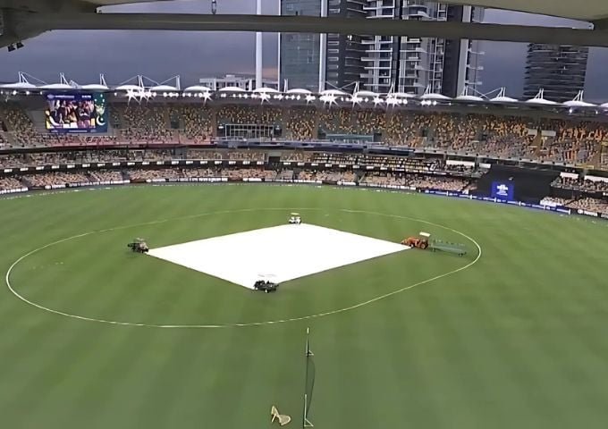 The first T20 match between Pakistan and Australia has been delayed due to rain