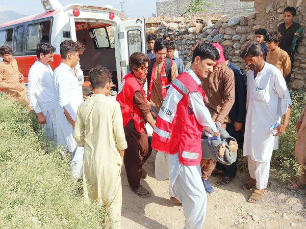 Karam conflict: Governor orders immediate relief, teams mobilized from Red Crescent and merged districts