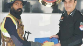Christmas gifts distributed among Christian employees of Mardan Police