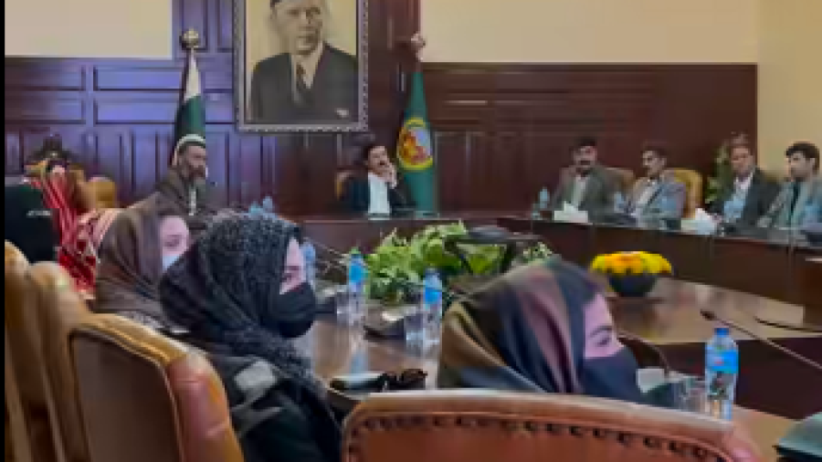 Mansehra: Students of Hazara University visited Governor House