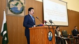 گورنر خیبرپختونخوا فیصل کریم کنڈی