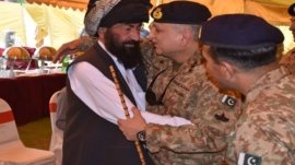 کور کمانڈر پشاور بنوں کے ملک، مشران
