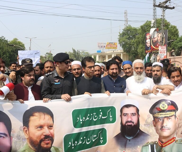 Mardan: Rally held to express solidarity with armed forces against Indian aggressio