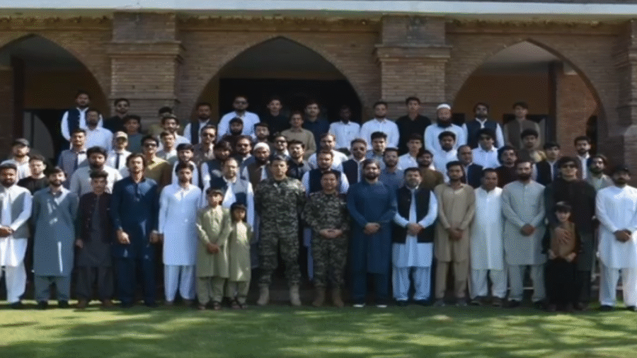 A delegation of male and female students from various universities of Khyber Pakhtunkhwa visited Balahisar Fort