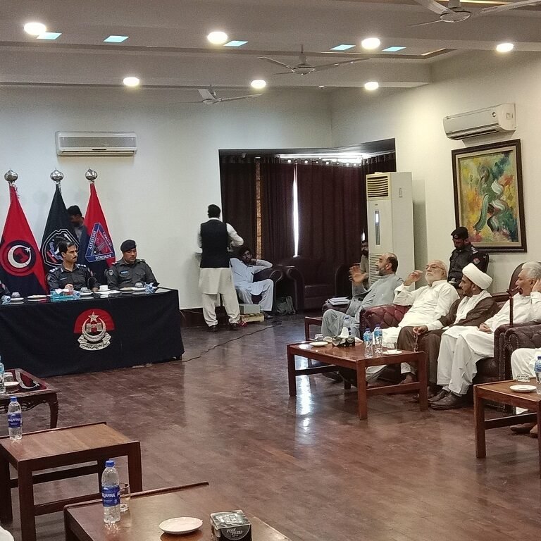 Peshawar: The Capital City Police Peshawar has finalized a comprehensive security plan for Muharram 2025, deploying over 8,500 police officers and personnel across the city. According to CCPO Qasim Ali Khan, strict security measures have been put in place to ensure peace. All routes, Imambargahs, and mourning processions will undergo sweeping by the Bomb Disposal Unit and sniffer dogs. A state-of-the-art Command and Control Center has been established for real-time surveillance via CCTV and drone cameras. Checkpoints at all entry and exit points have been reinforced. Suspect individuals and vehicles entering the city are under strict monitoring. Entry of vehicles into the inner city will be banned in the final days of Muharram. Forces involved include Peshawar Police, RRF, ATS, QRF, Ladies Police, BDU, Ababeel Squad, City Patrolling Force, DSB, and Traffic Police. Plainclothes officers have also been deployed in mosques and sensitive locations. Armored vehicles will remain stationed at critical points, while intelligence-based search and strike operations continue throughout the district. Data of residents in inns, hotels, and guest houses is being verified. A Supreme Command Post has been established in Kohati with continuous presence of officials from all relevant departments. Over 1,000 traffic personnel have been deployed to maintain flow of traffic during Muharram.