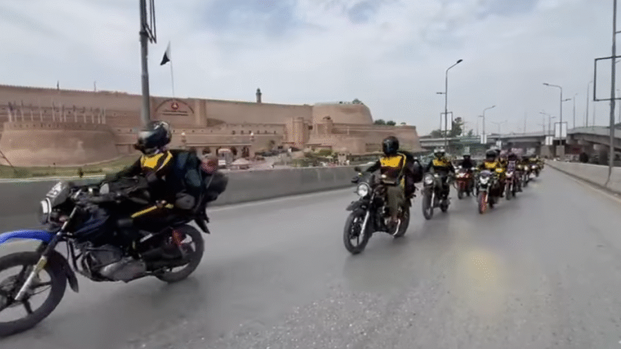 With the support of Khyber Pakhtunkhwa Tourism Authority, the caravan of Peshawar bikers left for Thandiani