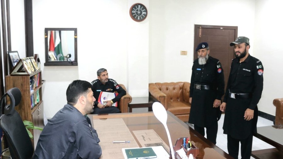 DPO Mohmand meeting with police force
