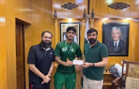 Under-23 World Squash Champion Noor Zaman