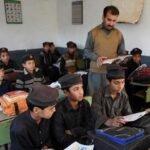 The provincial government's decision to divide the summer and winter zone education system into spring and fall semesters