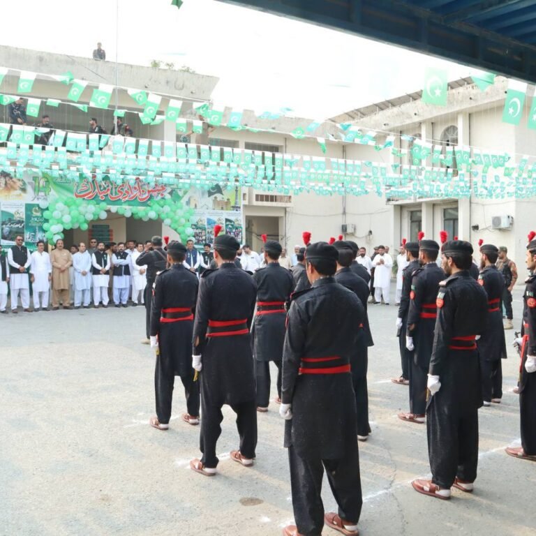 The grand celebration of Independence Day was organized under the supervision of the district administration