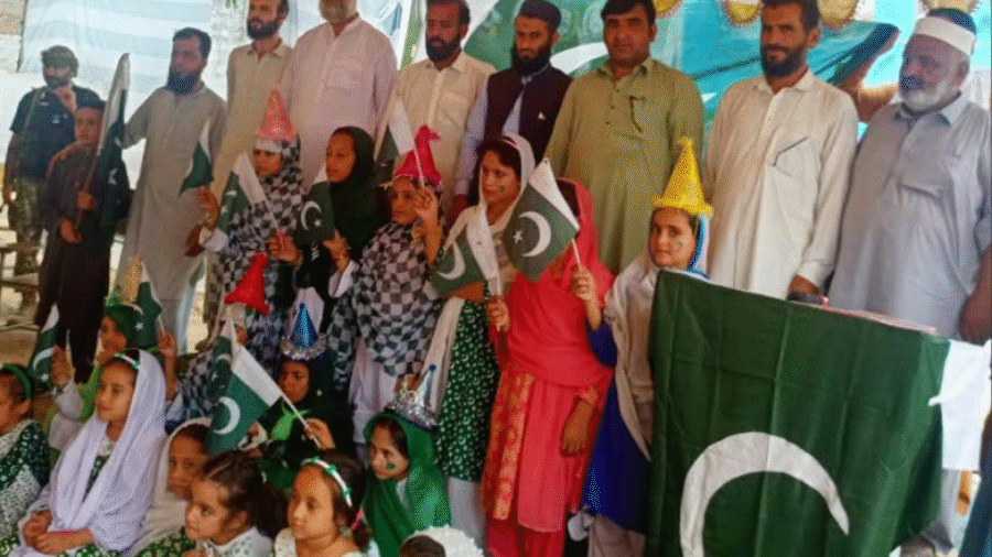 Mardan: A solemn ceremony was held in Government School Londkhor in connection with Independence Day "Battle of Right".
