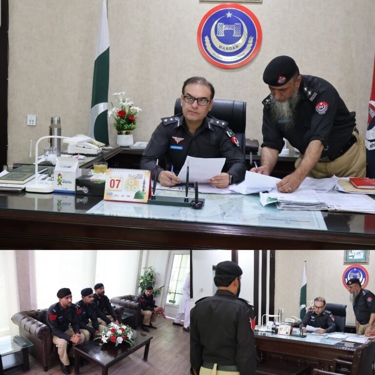 Mardan: In order to solve the problems of police officers and jawans in the DPO office, an orderly room was held