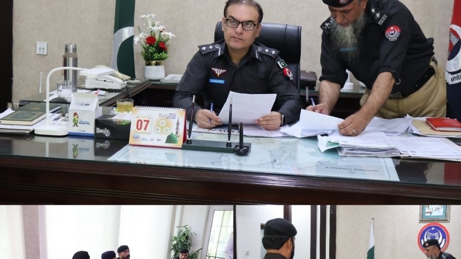 Mardan: In order to solve the problems of police officers and jawans in the DPO office, an orderly room was held