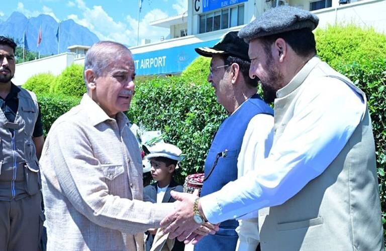 Gilgit: Prime Minister of Pakistan visits the flood affected areas
