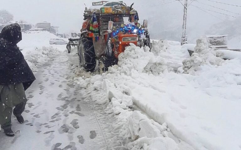 First snowfall of winter at tourist spots of Khyber Pakhtunkhwa