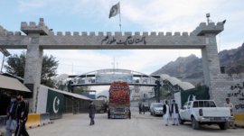 Peace rally in Landi Kotal, participants demand opening of Torkham border