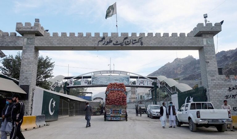 Peace rally in Landi Kotal, participants demand opening of Torkham border