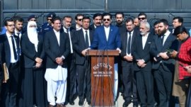 Governor KP Islambad District Court visit