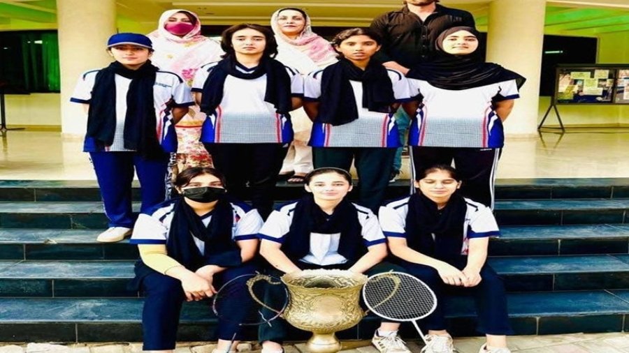 Target College wins intercollegiate girls badminton event