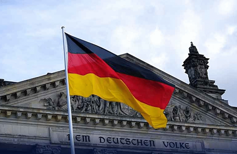 Germany announces immediate end to Afghan refugee program