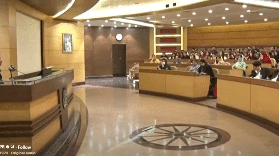 Special session of National Workshop Khyber Pakhtunkhwa participants with the DG ISPR.