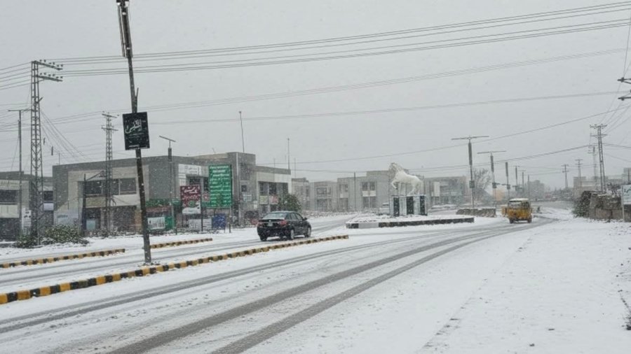 Snowfall in Miranshah and Mir Ali for the first time in 12 years