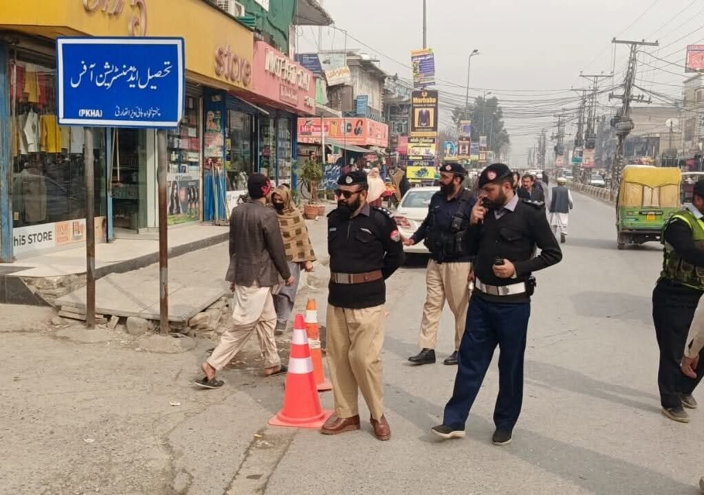 Charsadda Police takes action against encroachments and traffic laws