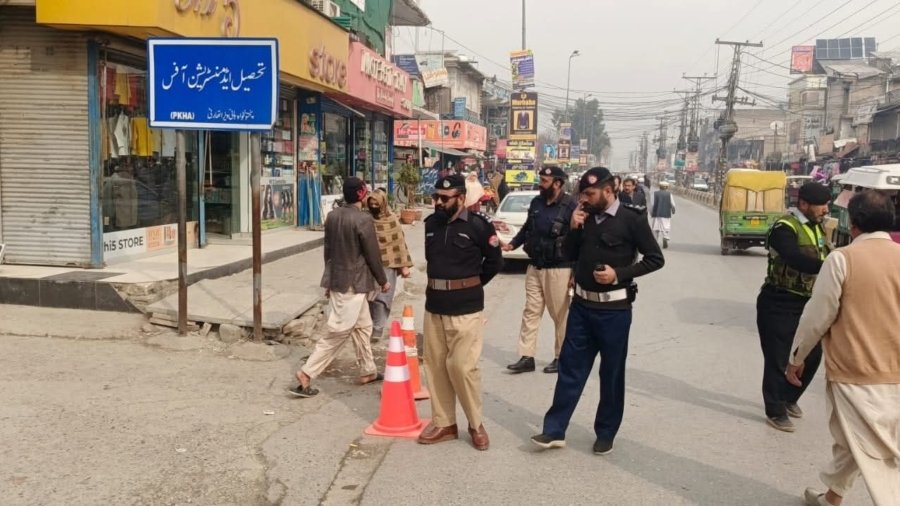 Charsadda Police takes action against encroachments and traffic laws